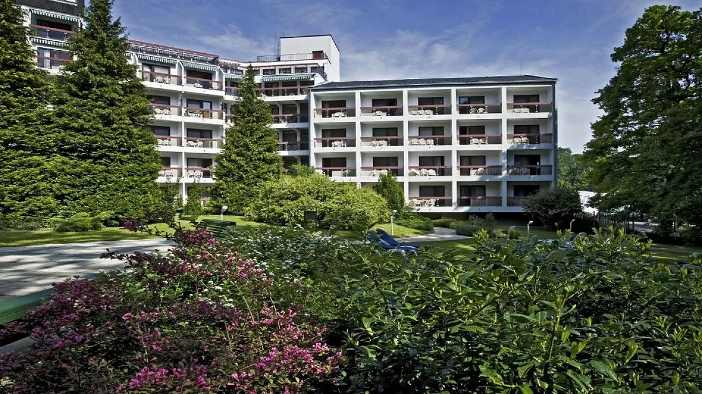 Hotel Lövér