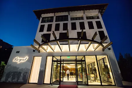 AMADRIA PARK HOTEL ROYAL