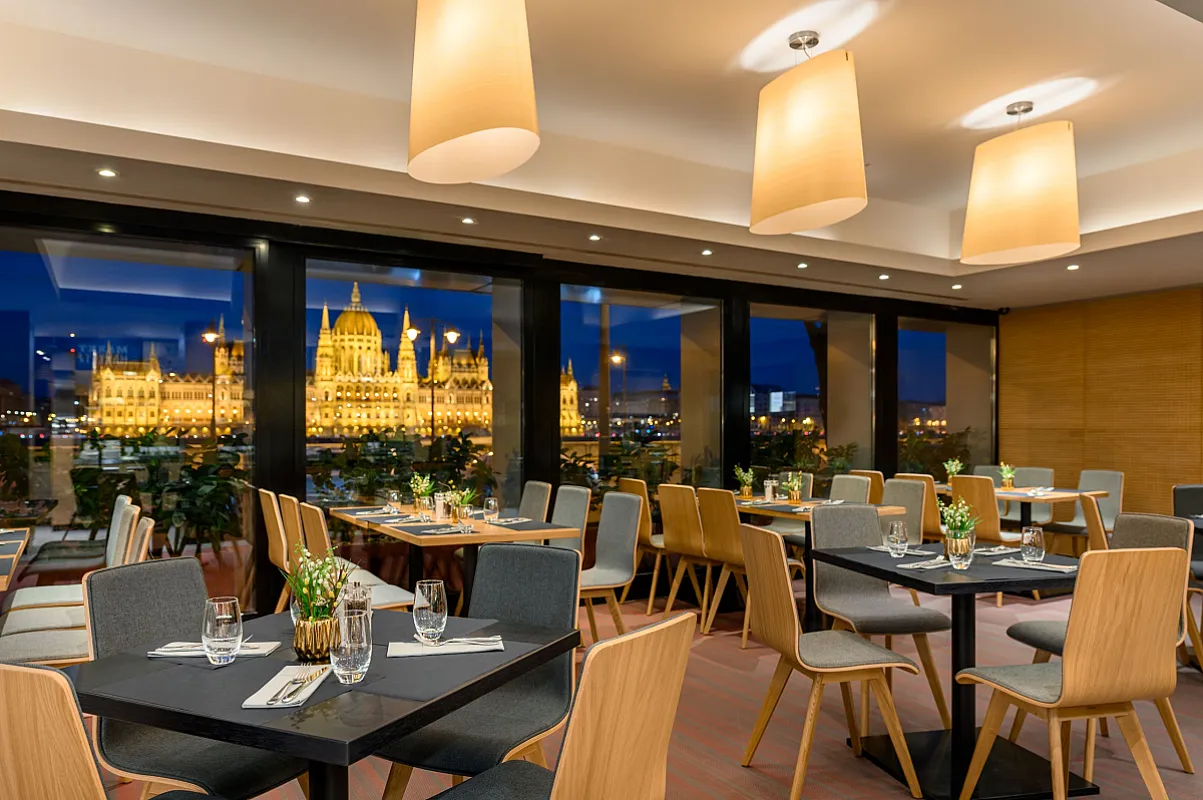 Novotel Budapest Danube Hotel