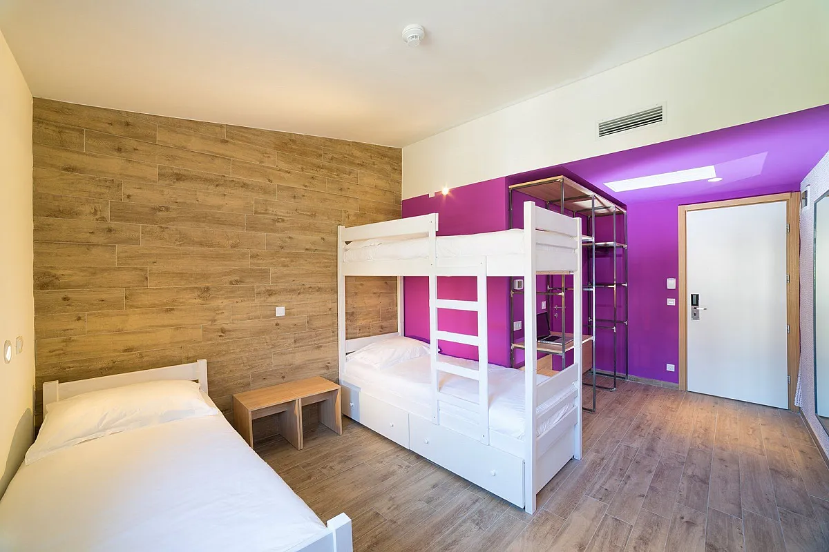 HOSTEL LINK