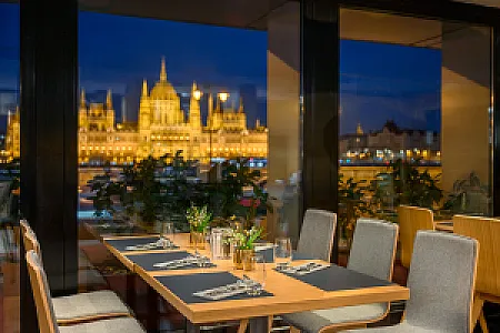 Novotel Budapest Danube Hotel