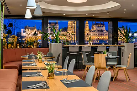 Novotel Budapest Danube Hotel