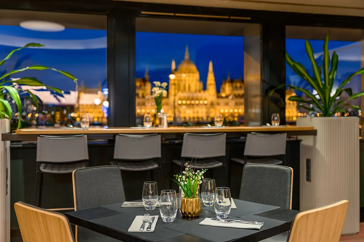 Novotel Budapest Danube Hotel