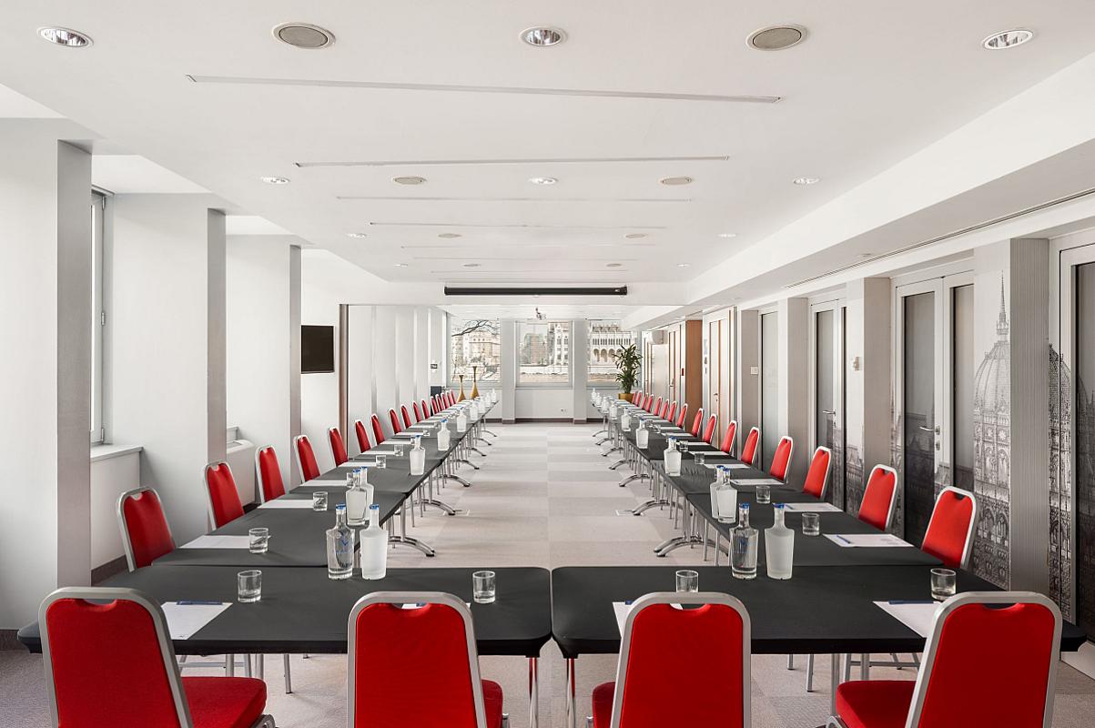 Novotel Budapest Danube Hotel