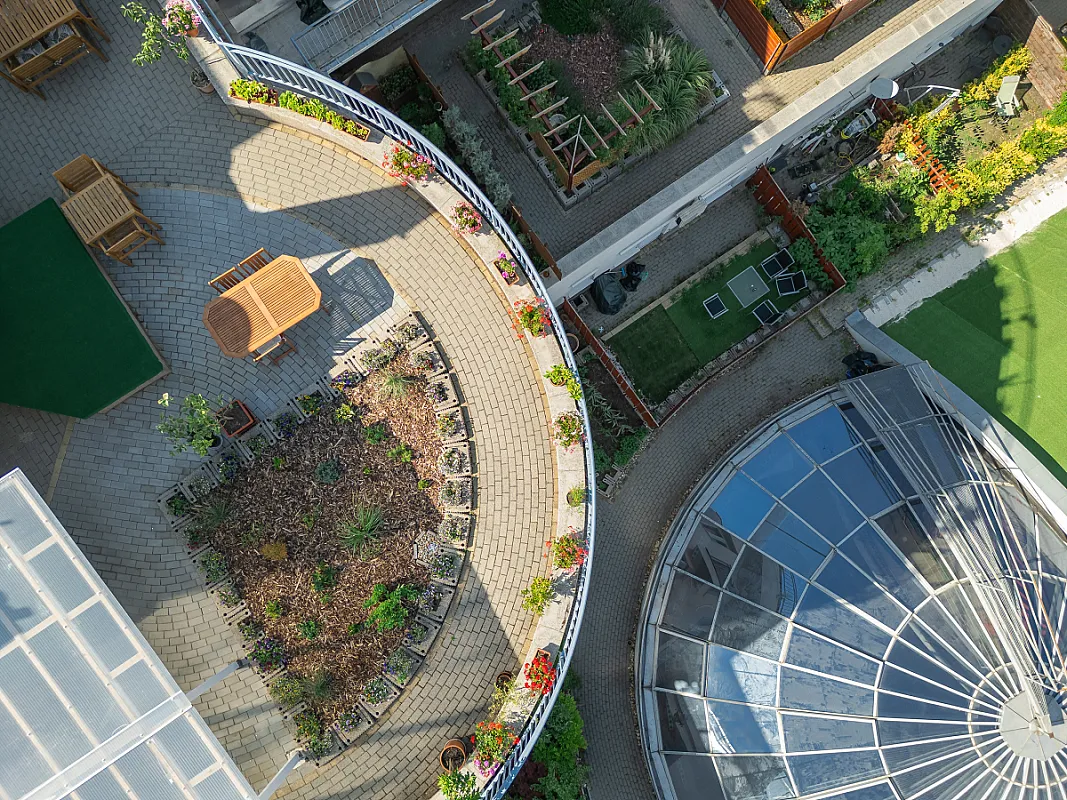 Rooftop City Residence