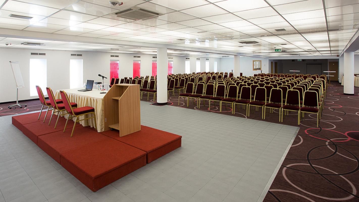 Rubin Wellness & Conference Hotel