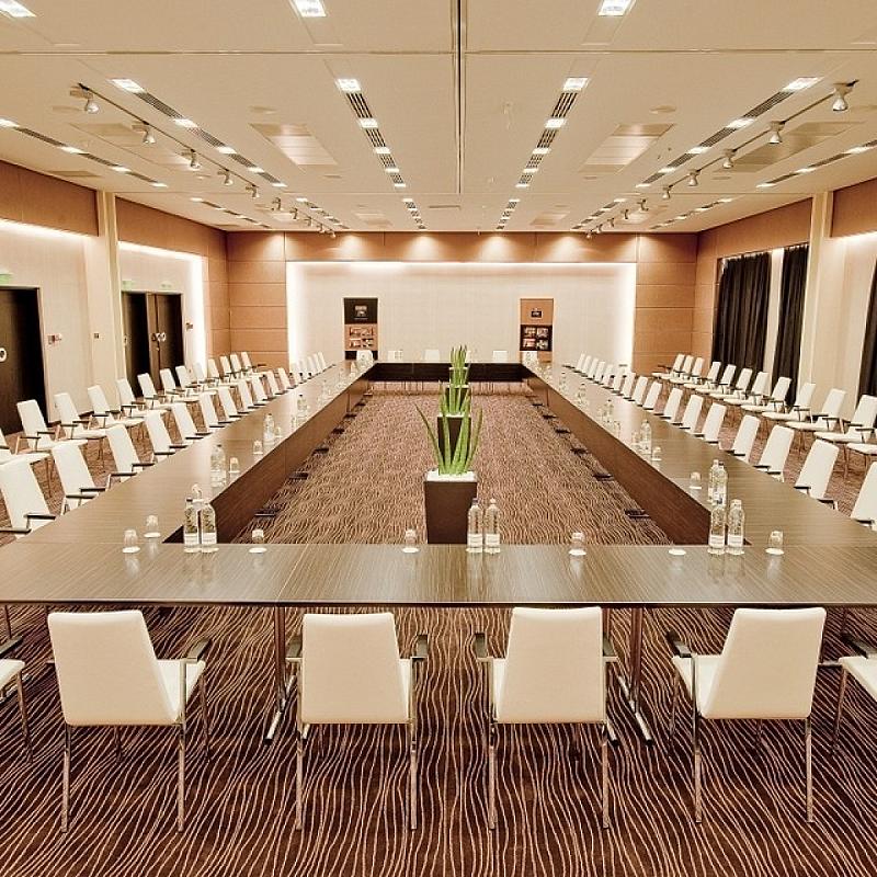 Abacus Business & Wellness Hotel