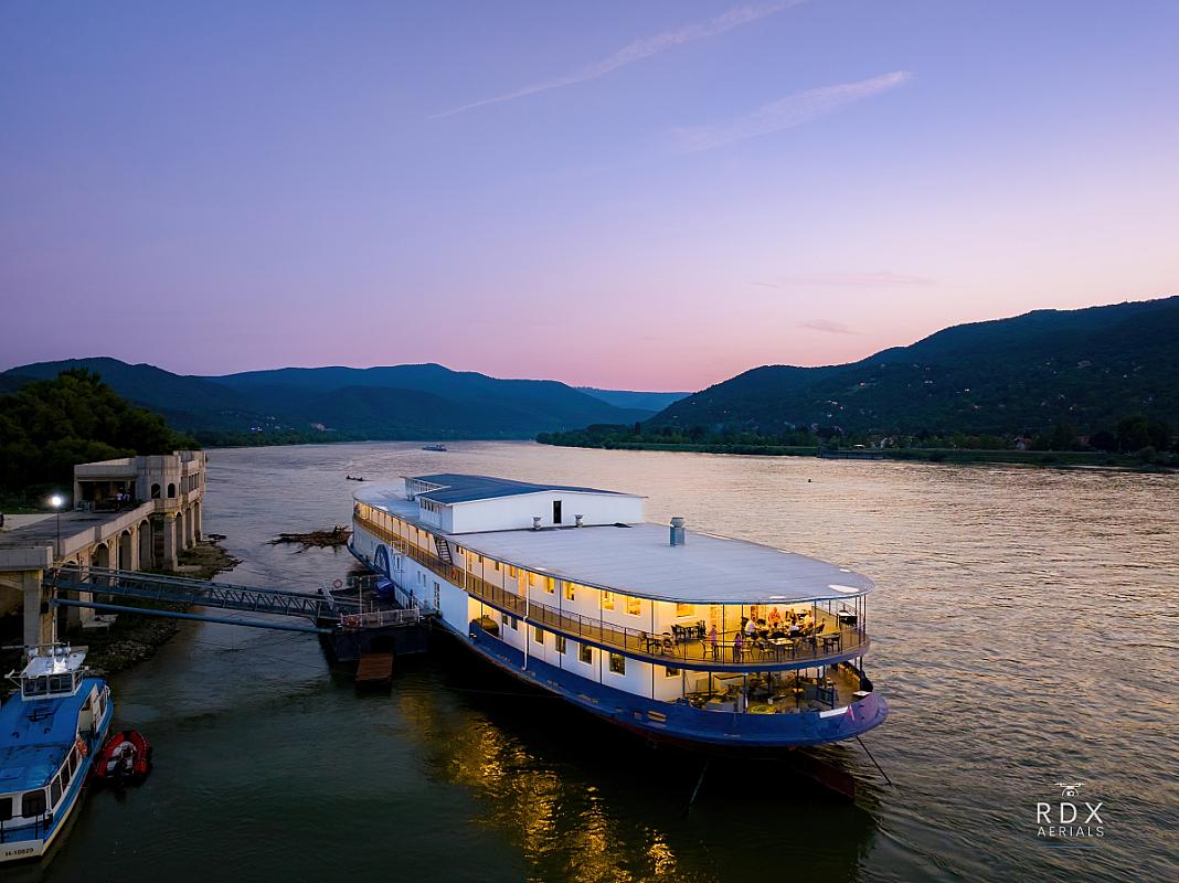 Aquamarina Hotel és Rendezvényhajó