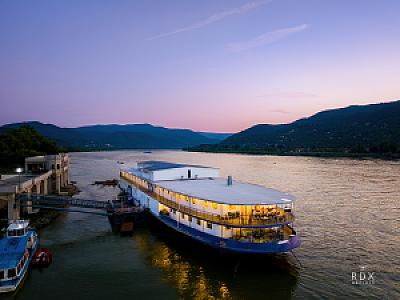 Aquamarina Hotel és Rendezvényhajó