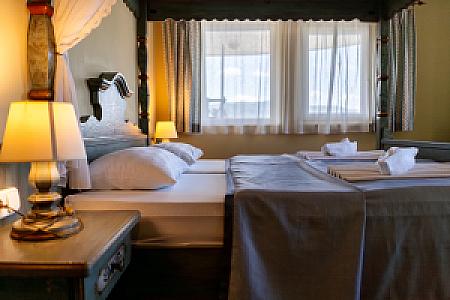 Aquamarina Hotel és Rendezvényhajó