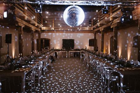 VILLABOGArT Event Hall  rendezvényhelyszín