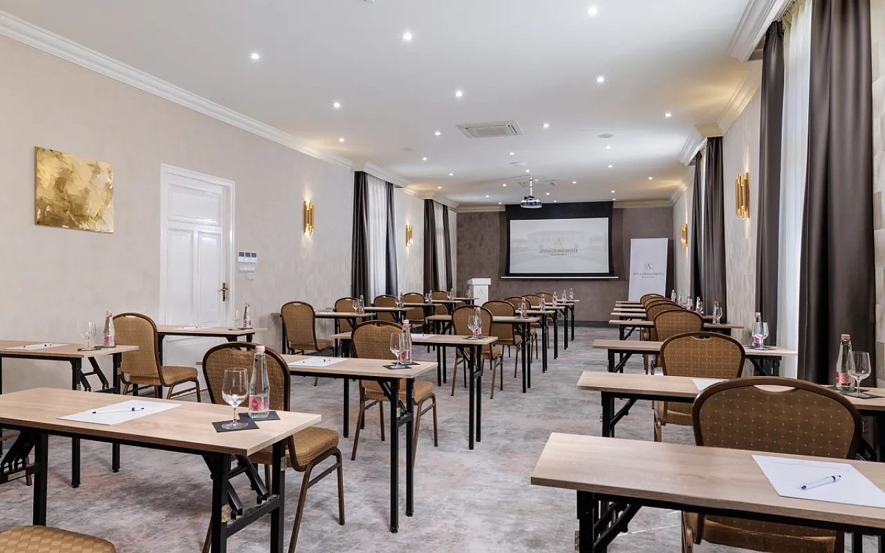 Anna Grand Hotel