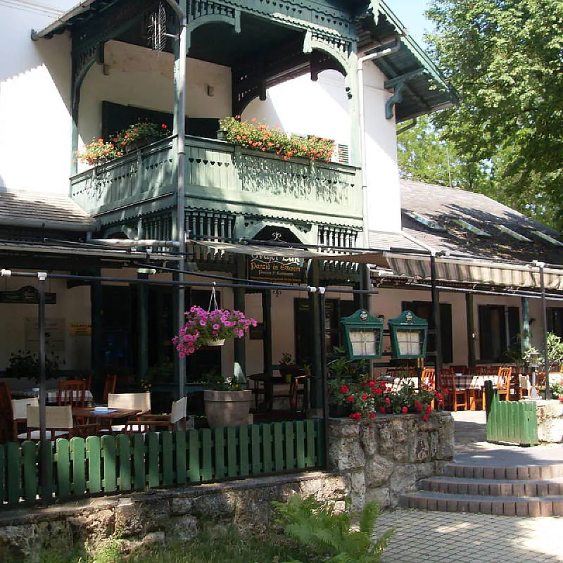 Svájci Lak Panzió Nyíregyháza