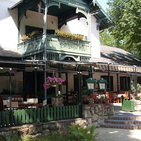 Svájci Lak Panzió Nyíregyháza