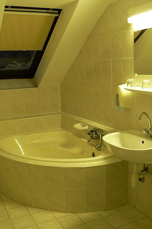 Svájci Lak Panzió Nyíregyháza