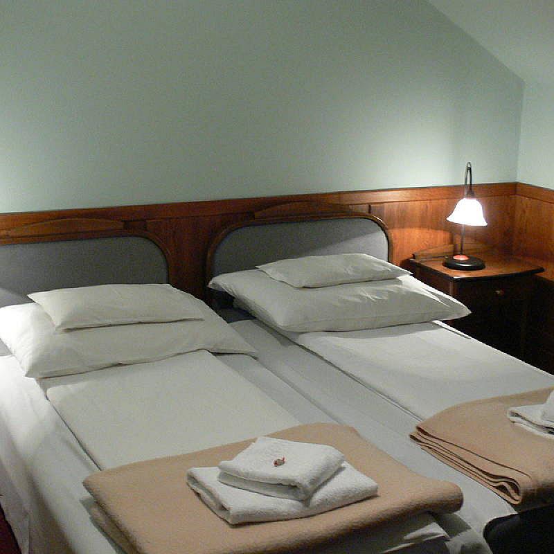 Svájci Lak Panzió Nyíregyháza