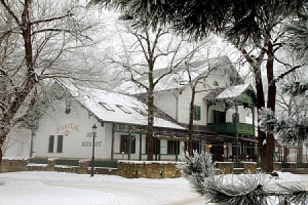 Svájci Lak Panzió Nyíregyháza