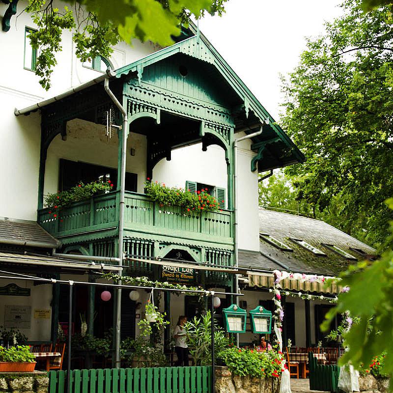 Svájci Lak Panzió Nyíregyháza