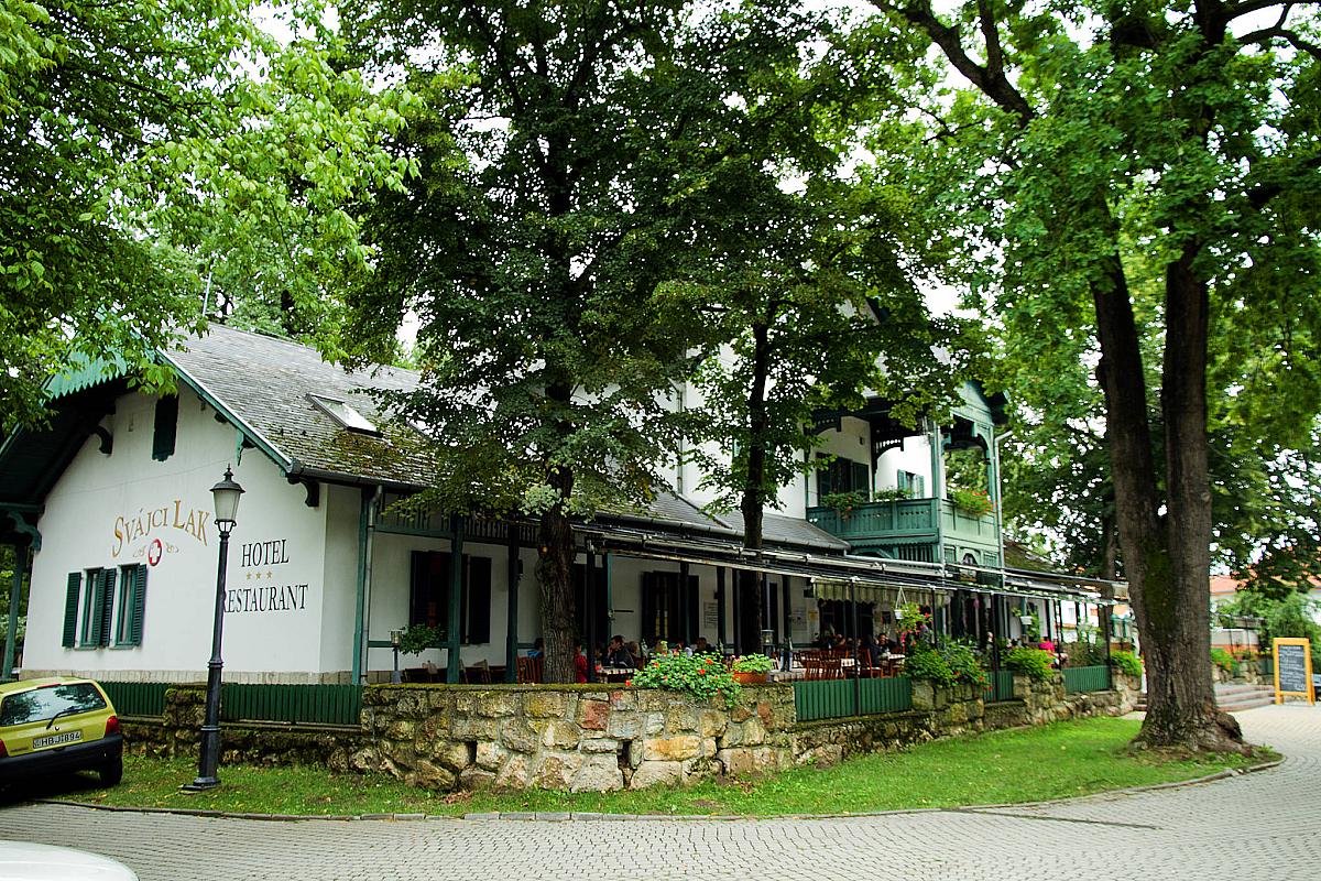 Svájci Lak Panzió Nyíregyháza