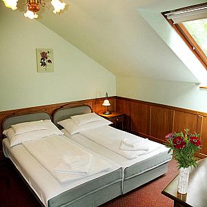 Svájci Lak Panzió Nyíregyháza