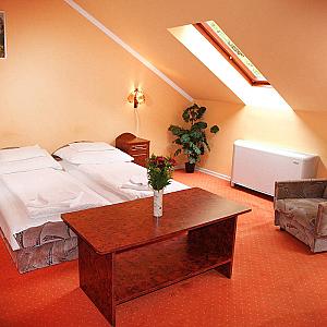 Svájci Lak Panzió Nyíregyháza