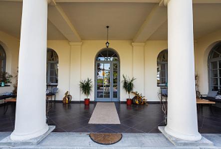 Tarnóca Kúria Soponya