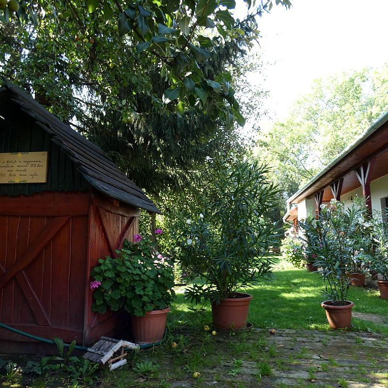 Szent Borbála Vendégház II. Érsekvadkert