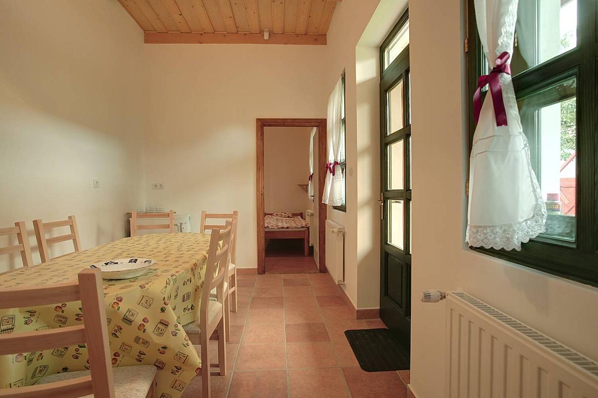 Szent Borbála Vendégház II. Érsekvadkert