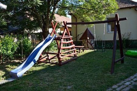 Szent Borbála Vendégház II. Érsekvadkert