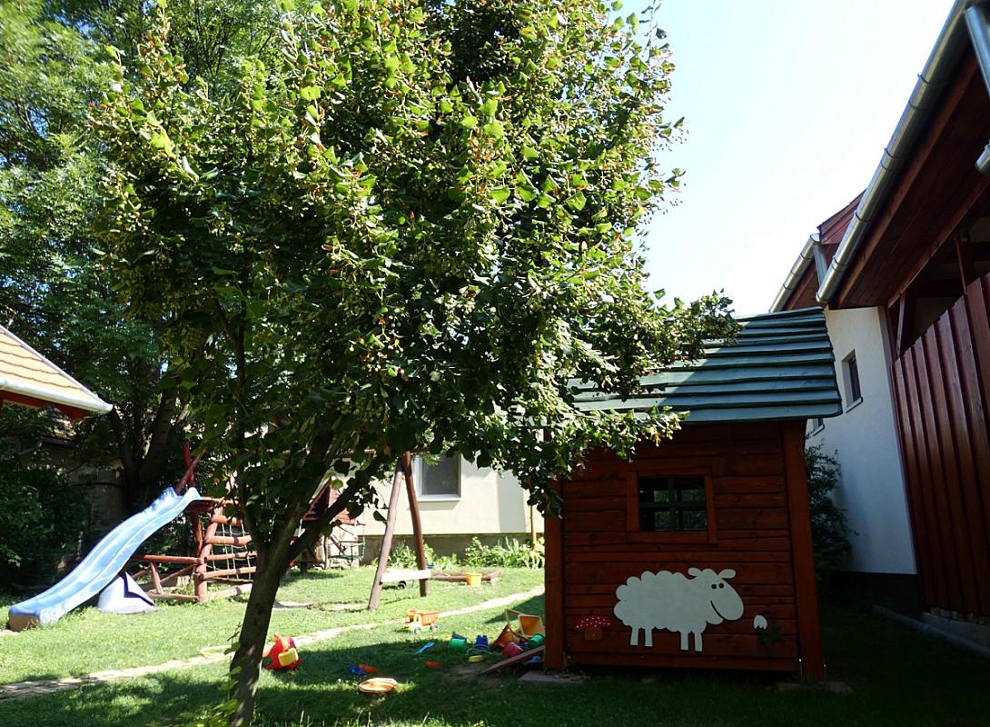 Szent Borbála Vendégház II. Érsekvadkert