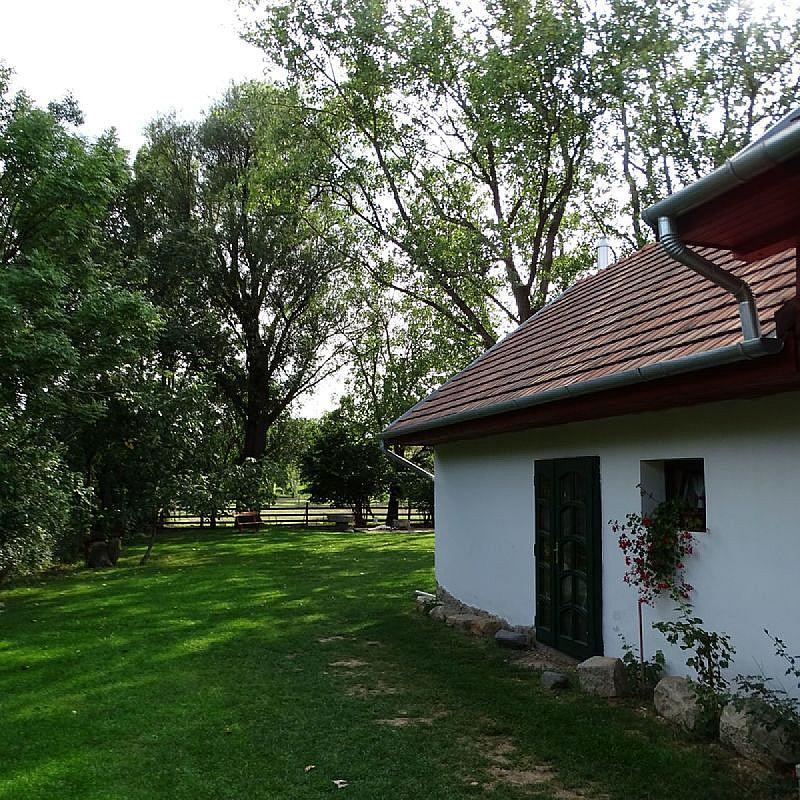 Szent Borbála Vendégház II. Érsekvadkert