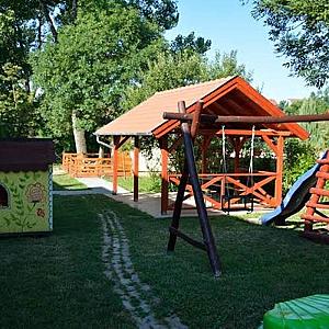 Szent Borbála Vendégház II. Érsekvadkert