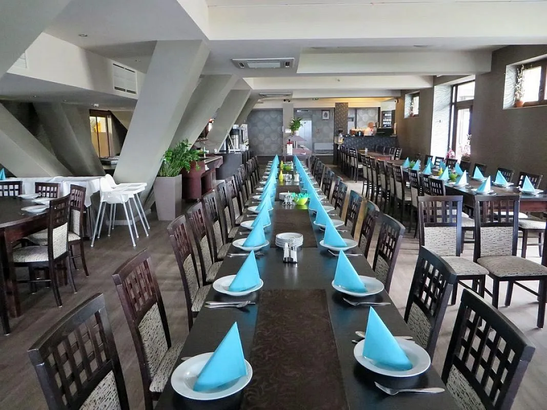 Balaton Hotel & Restaurant