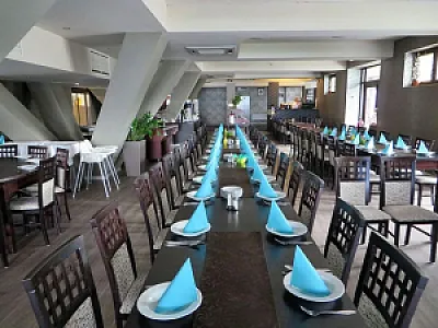 Balaton Hotel & Restaurant