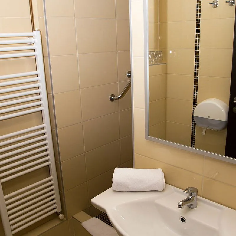 Balaton Hotel & Restaurant