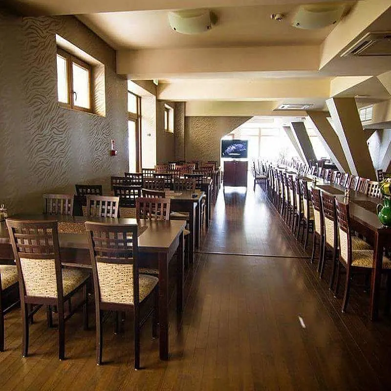 Balaton Hotel & Restaurant