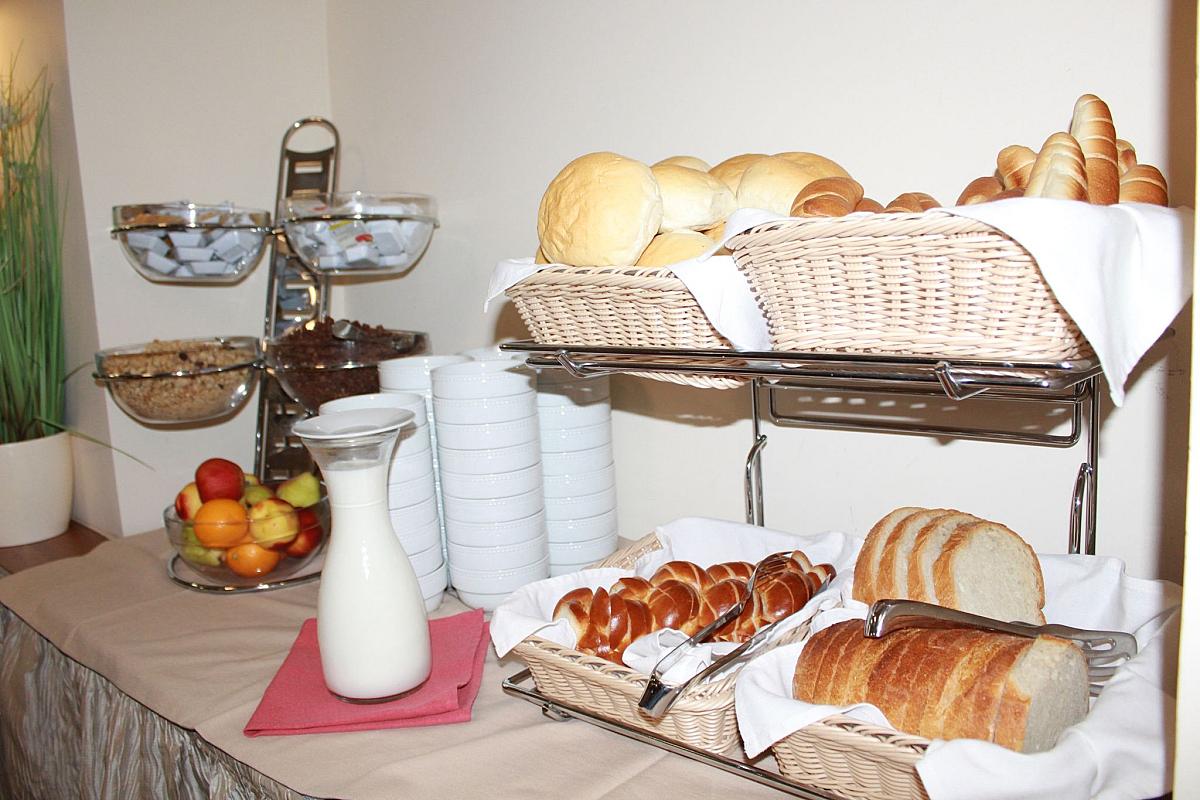 Land Plan Hotel*** & Restaurant Töltéstava