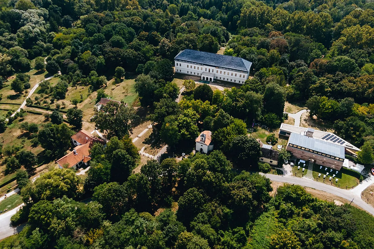 VILLABOGArT Event Hall Céges rendezvényhelyszín