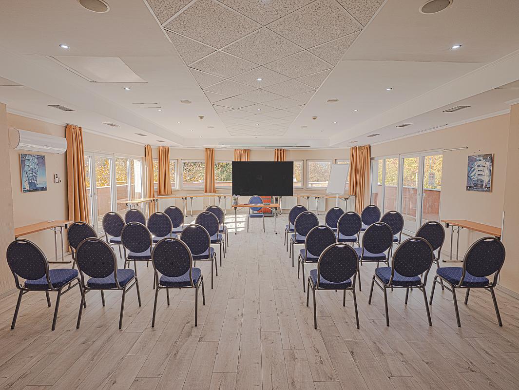 Holiday Beach Budapest Wellness & Conference Hotel