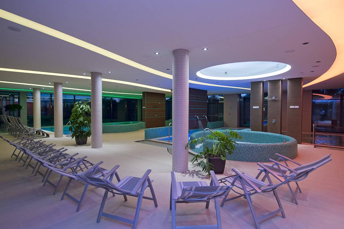 Imola Hotel Platán Eger