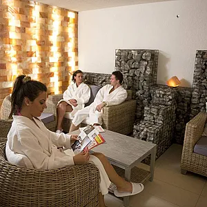 Imola Hotel Platán Eger