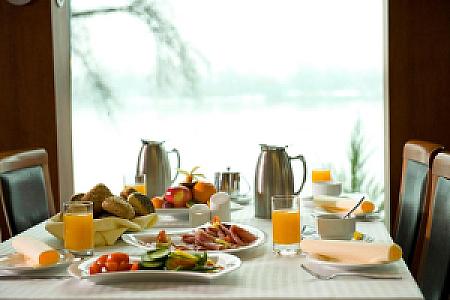 Holiday Beach Budapest Wellness & Conference Hotel