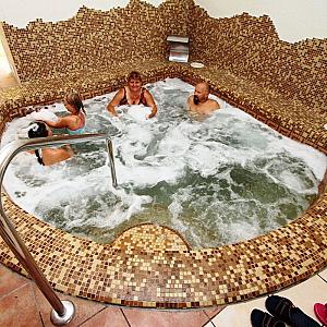 Kincsem Wellness Hotel Kisbér