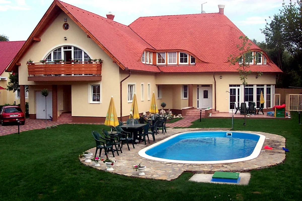 Künszler Apartmanház Zamárdi