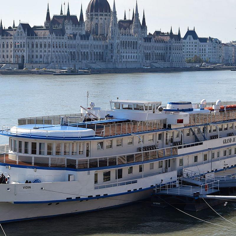 Grand Jules Boat Hotel Budapest