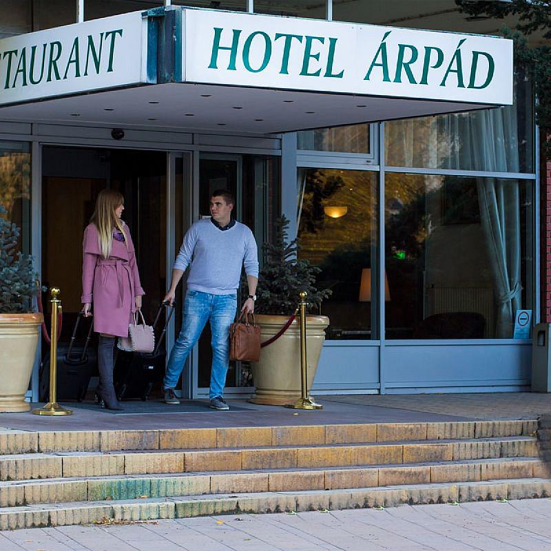 Hotel Árpád Tatabánya
