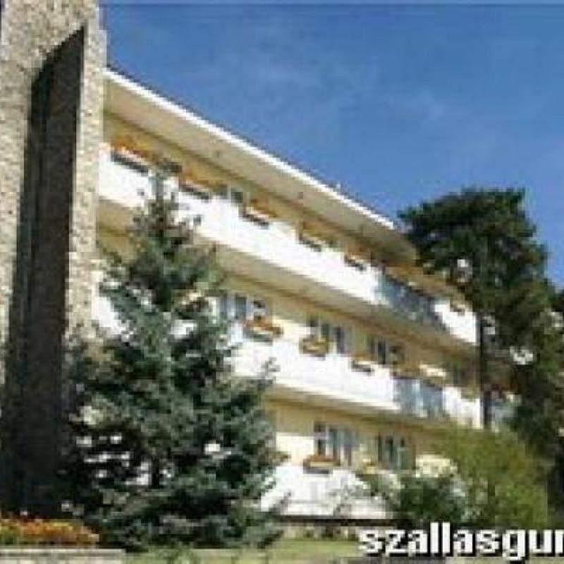 Hotel Fenyves Panoráma Pécs