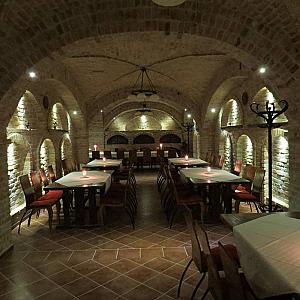 Merlot Borhotel és Látványpince Edelény