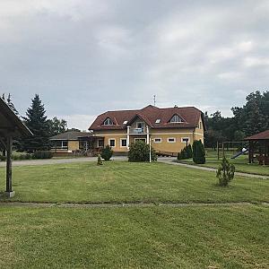 Tó Panzió Bajánsenye