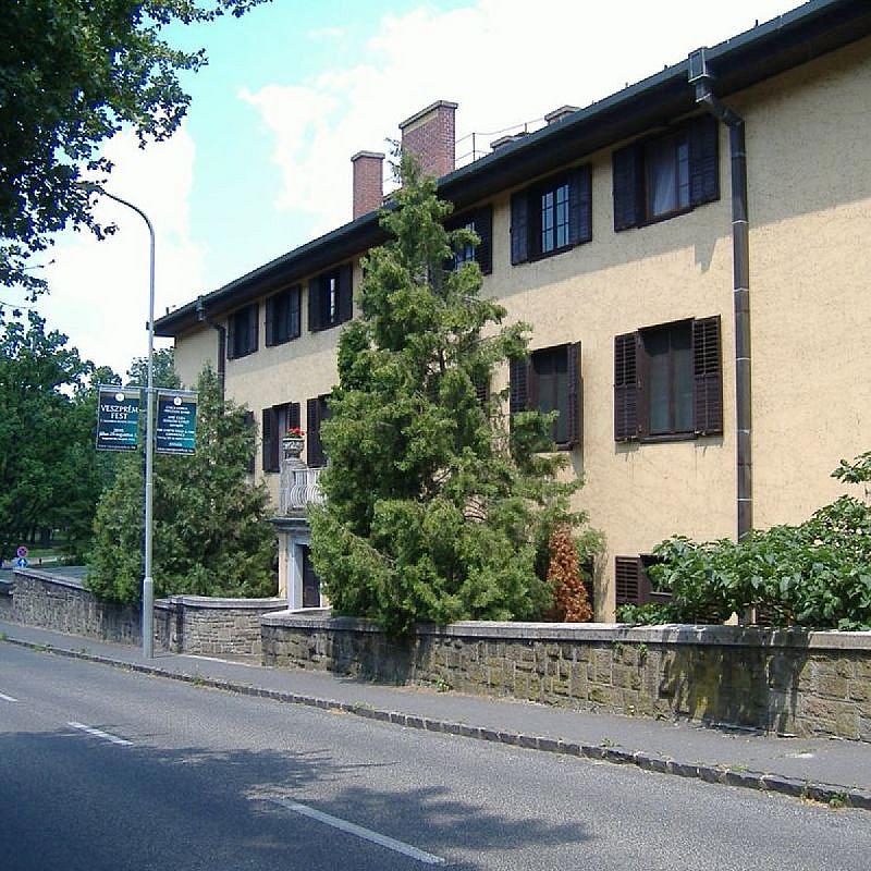 MTA Ökológiai Kutatóközpont Balatoni Limnológiai Intézet Vendégház Tihany